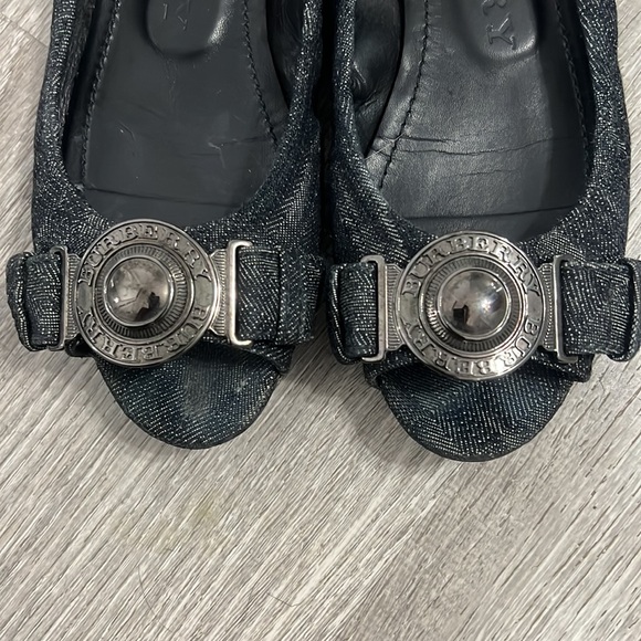 Burberry open toes shoes. - Picture 8 of 8